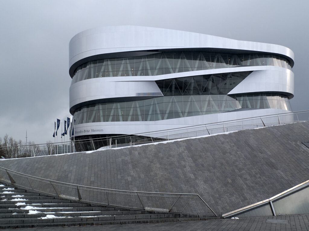 Mercedes-Benz Museum total